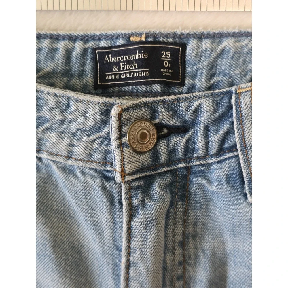 Abercrombie & Fitch Womens Size 25 0R Distressed Annie Girlfriend Hi Rise Jeans